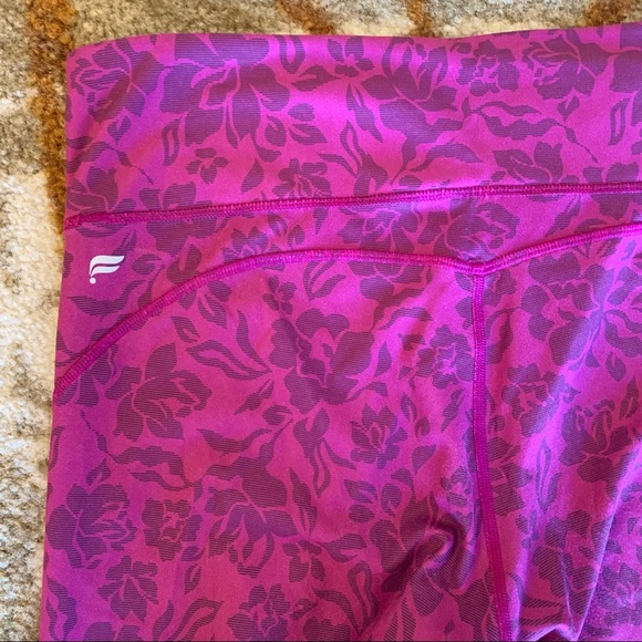 Fabletics Crop Leggings - Picture 3 of 3